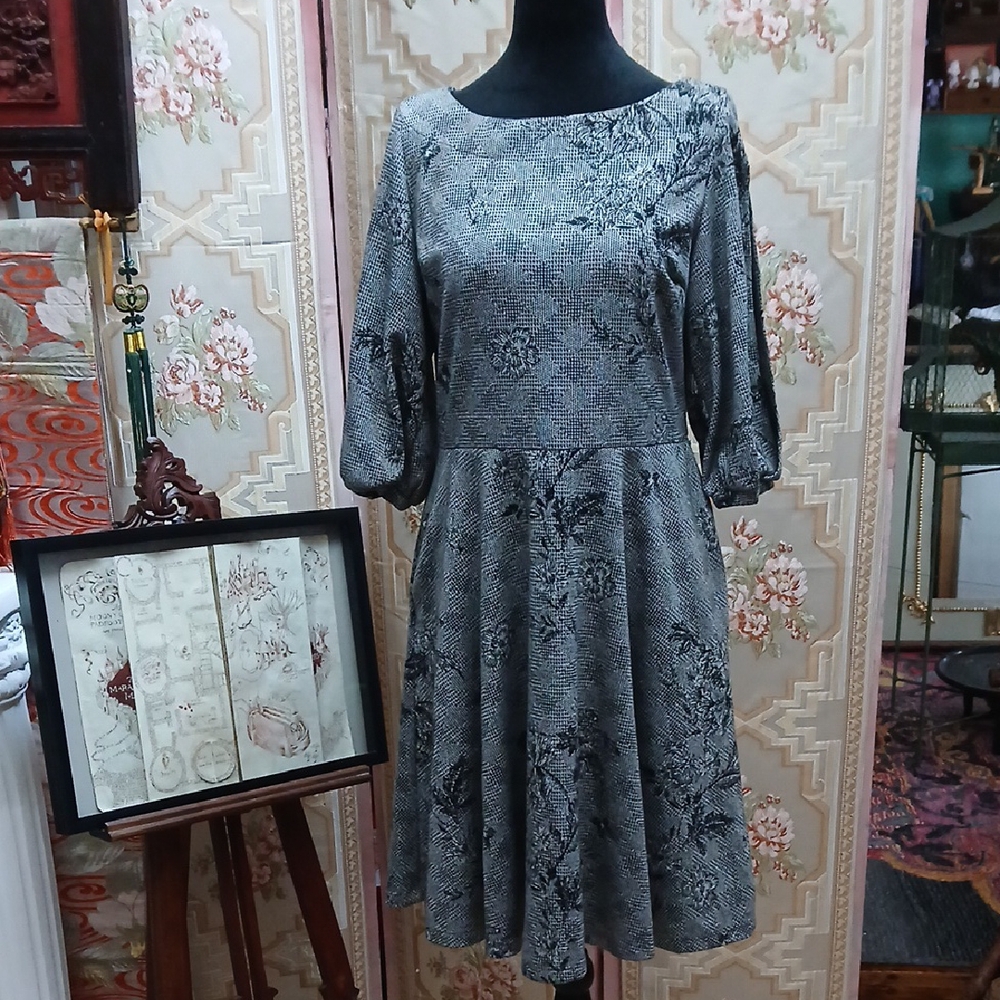 🌸 Elegant Alton Gray Floral Dress with Puff Slit Sleeves and Pockets Sz 14